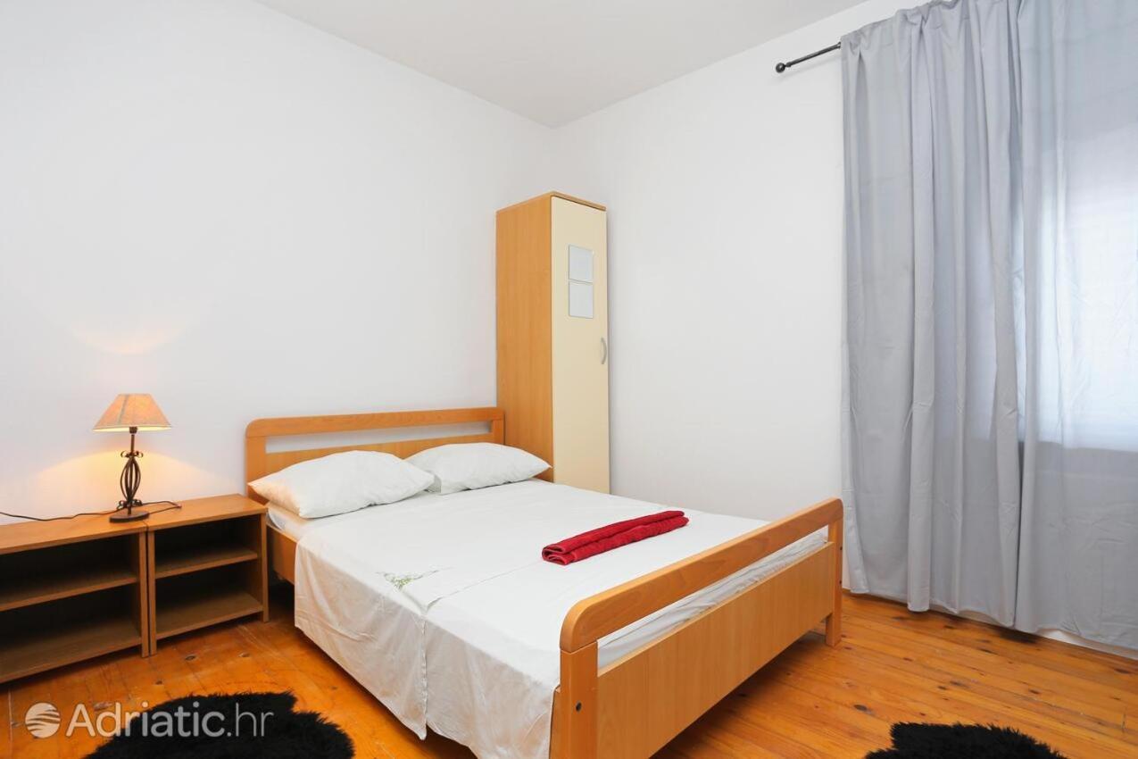 טרוגיר Apartments Bagaric מראה חיצוני תמונה