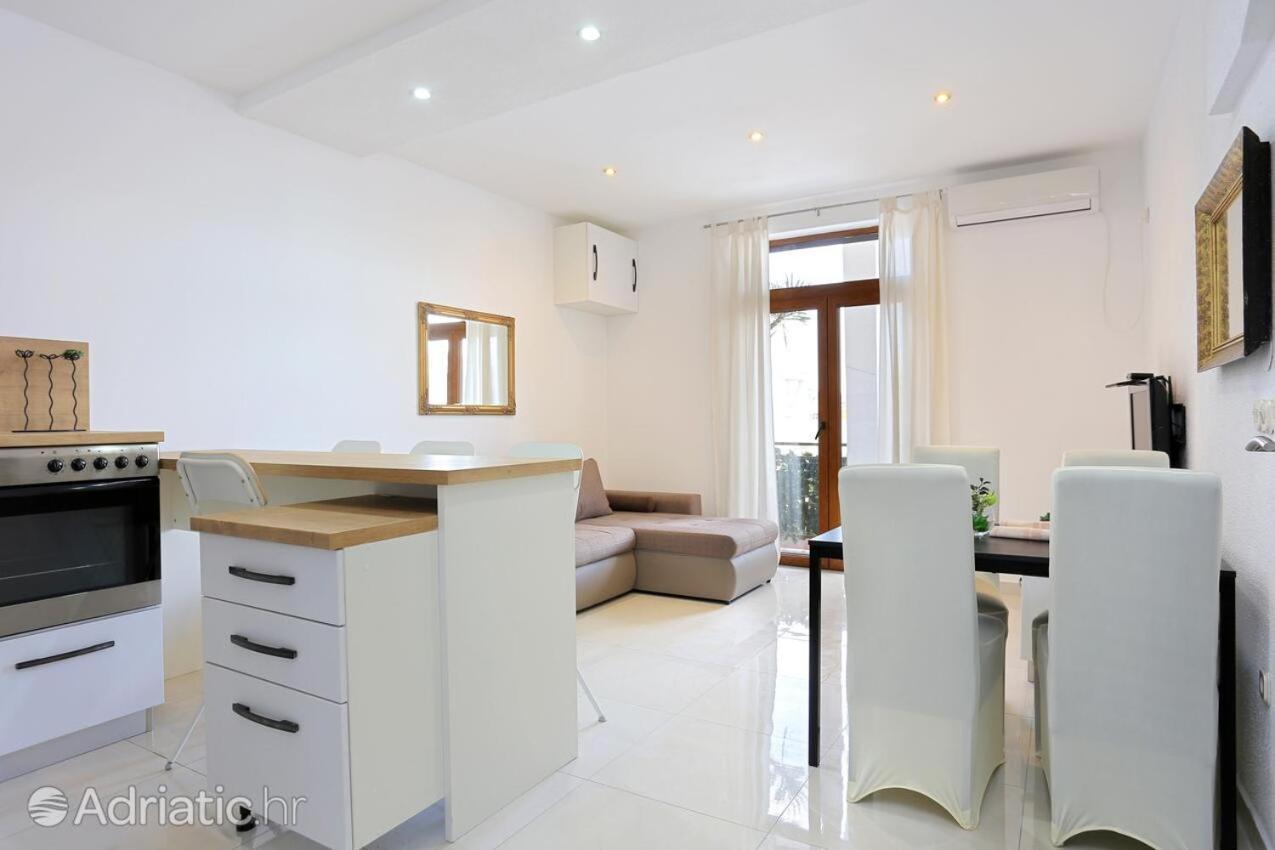 טרוגיר Apartments Bagaric מראה חיצוני תמונה