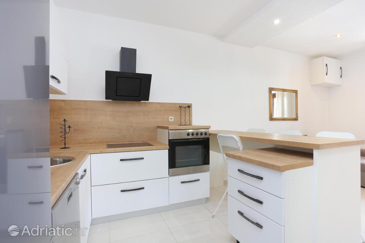 טרוגיר Apartments Bagaric מראה חיצוני תמונה
