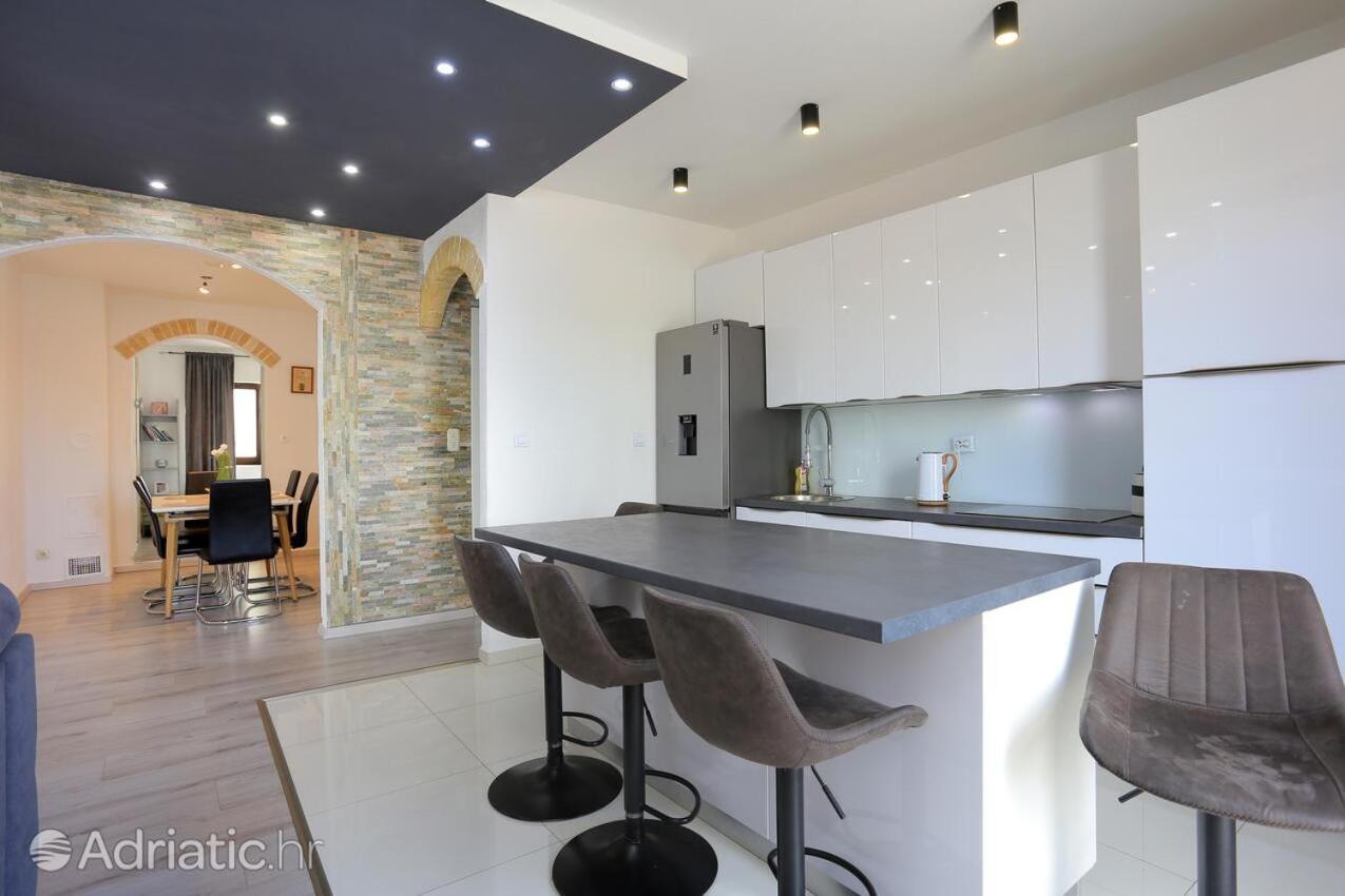 טרוגיר Apartments Bagaric מראה חיצוני תמונה