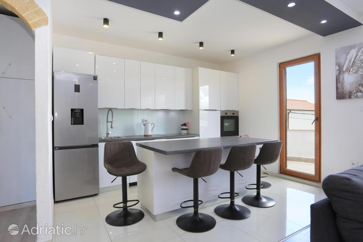 טרוגיר Apartments Bagaric מראה חיצוני תמונה