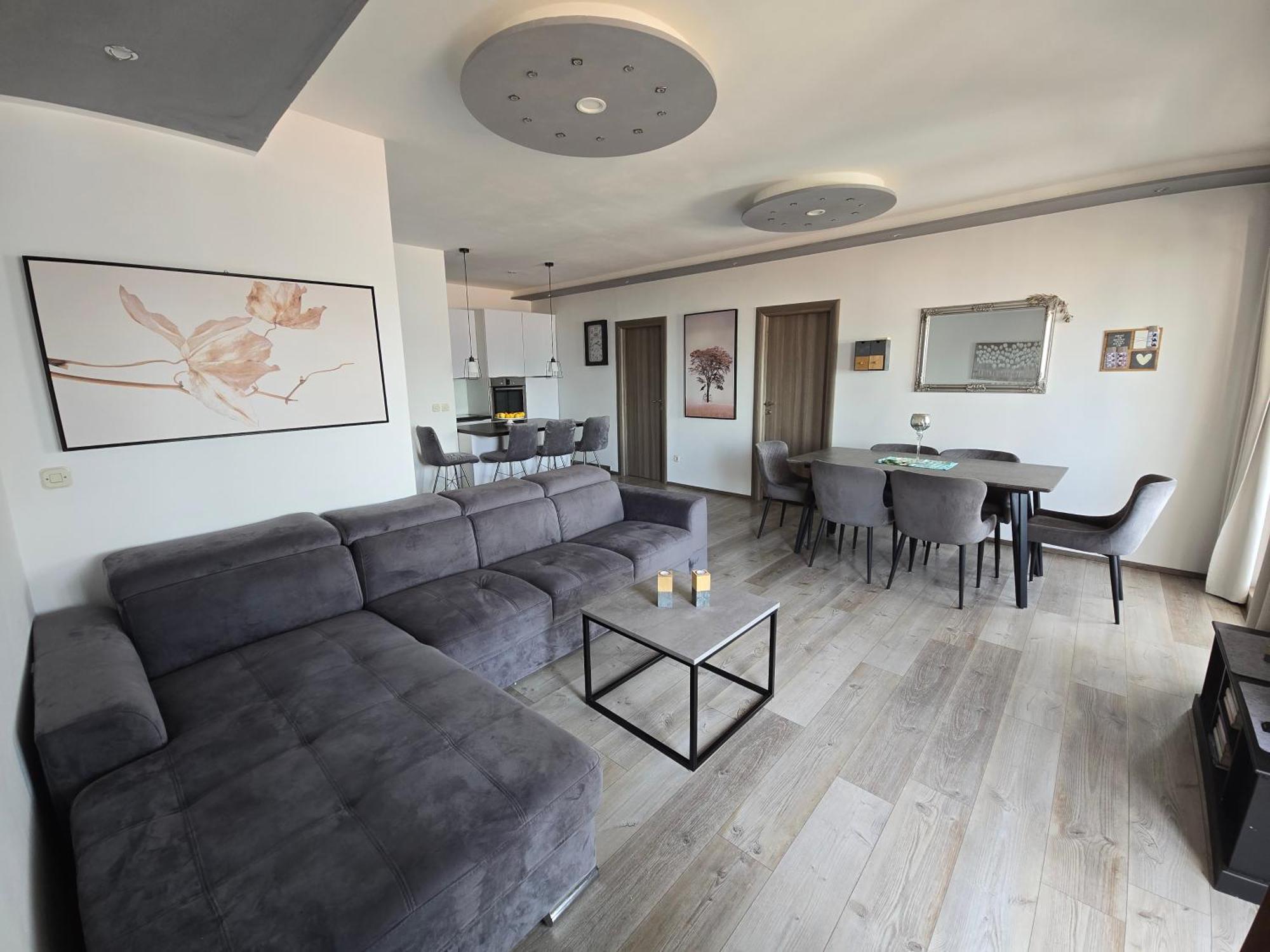 טרוגיר Apartments Bagaric מראה חיצוני תמונה