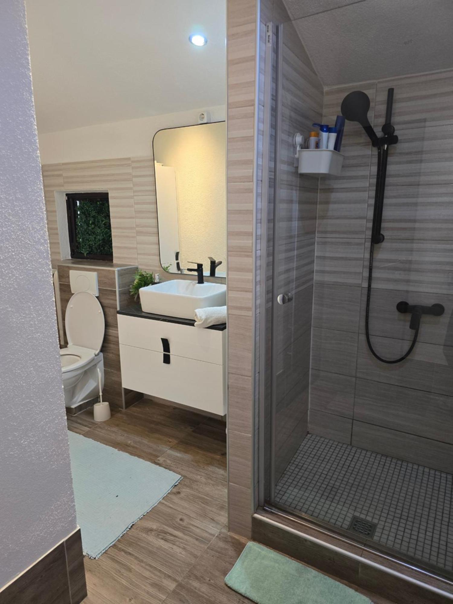 טרוגיר Apartments Bagaric מראה חיצוני תמונה