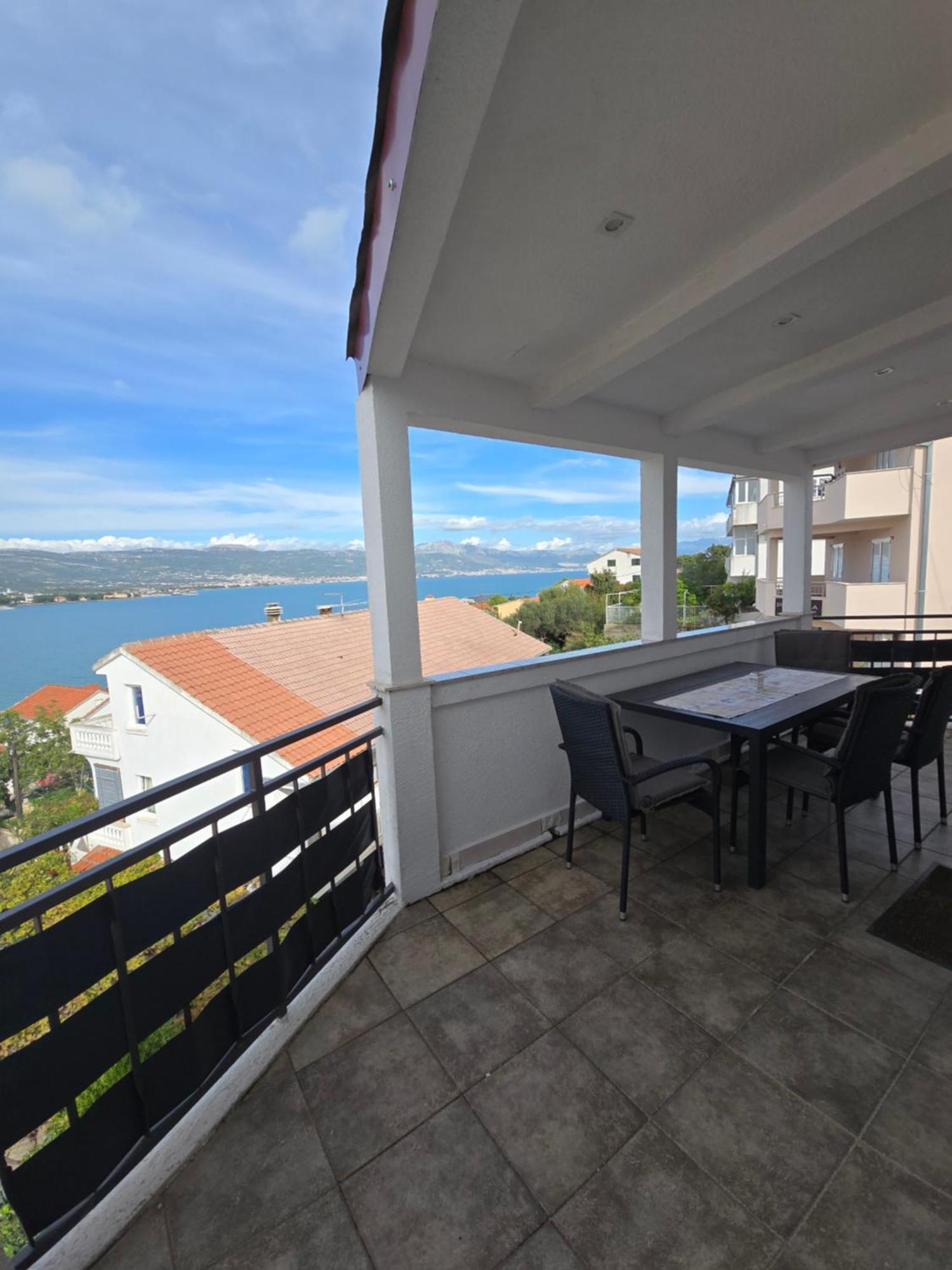טרוגיר Apartments Bagaric מראה חיצוני תמונה
