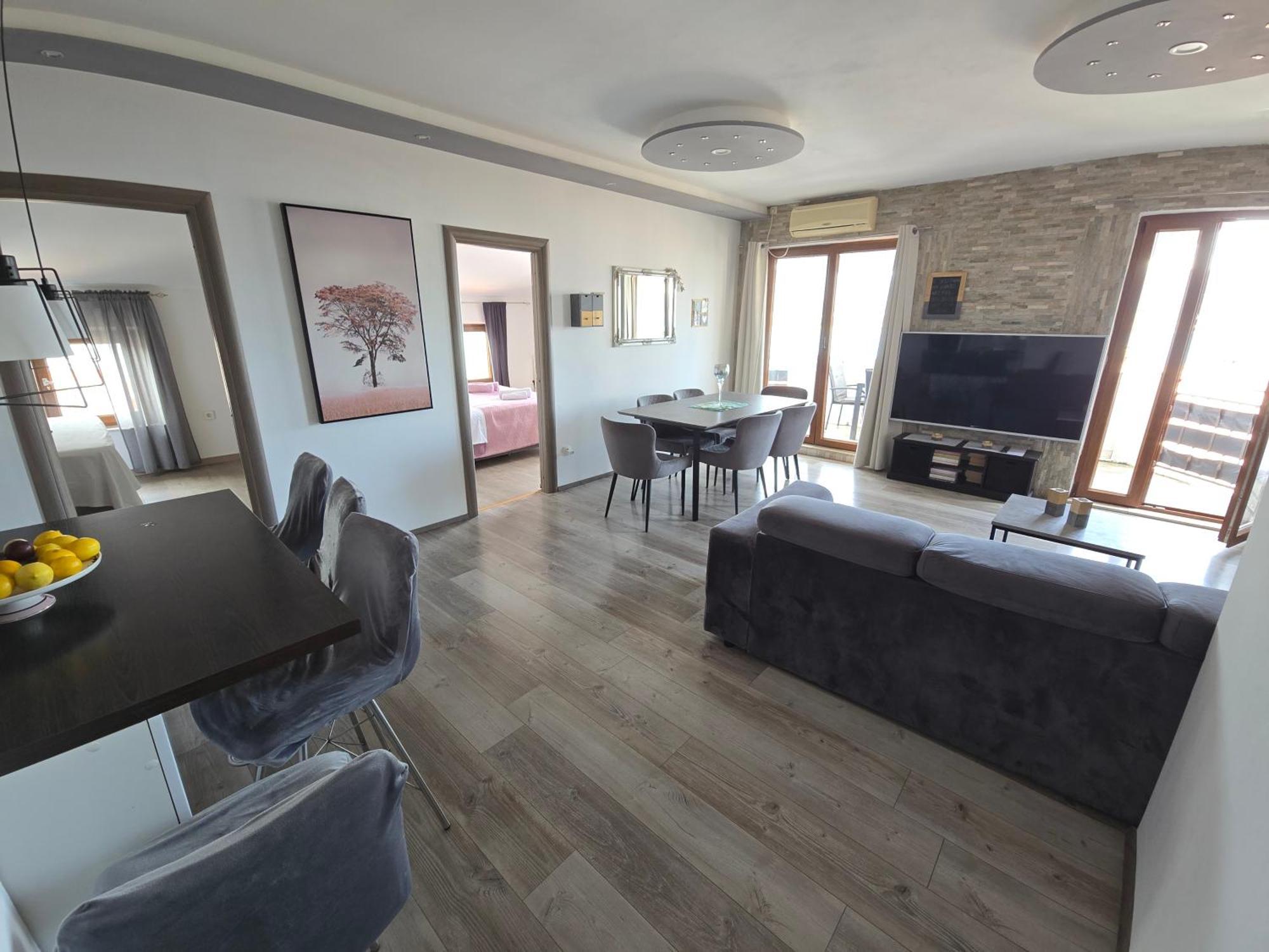 טרוגיר Apartments Bagaric מראה חיצוני תמונה