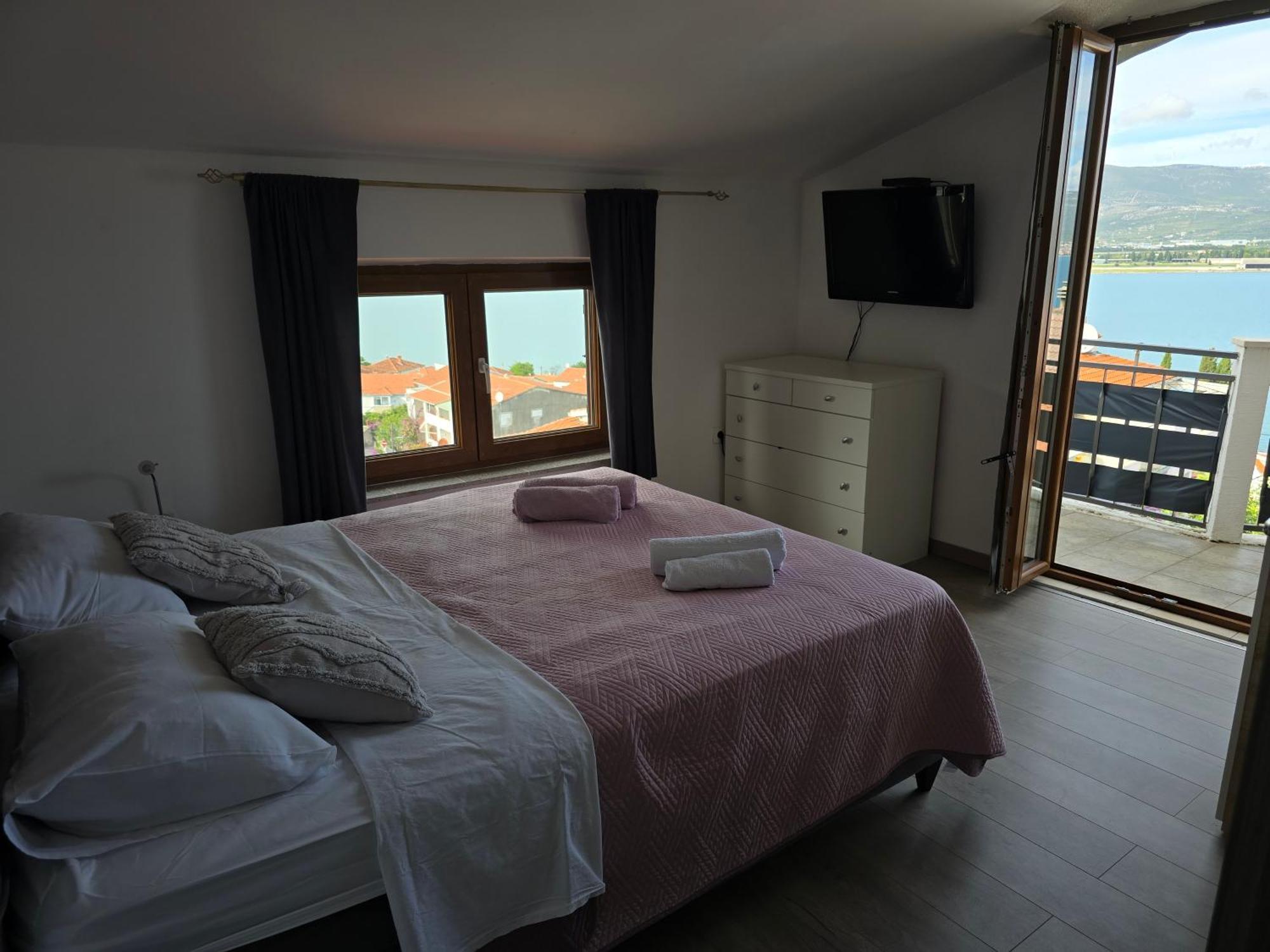 טרוגיר Apartments Bagaric מראה חיצוני תמונה