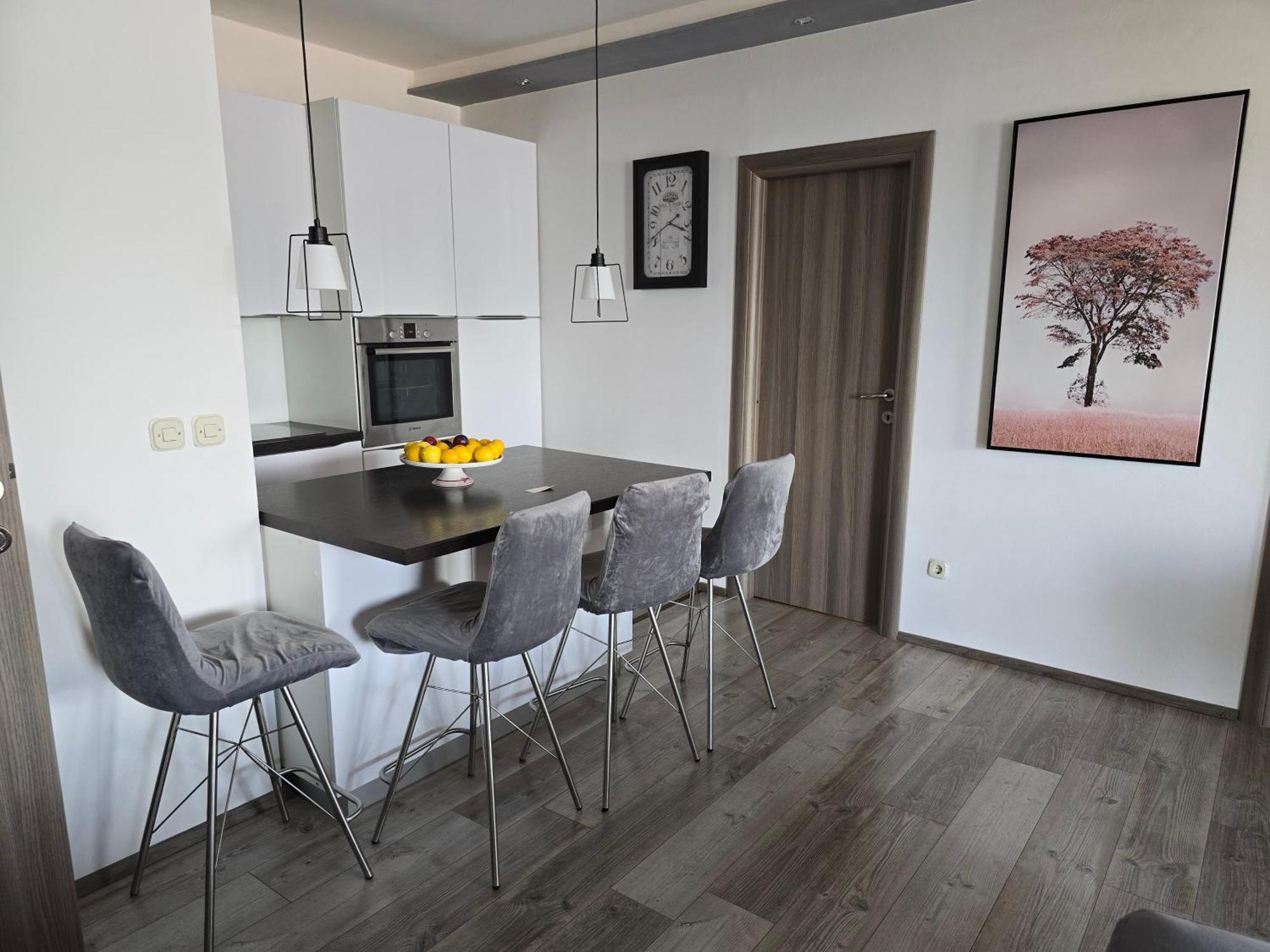 טרוגיר Apartments Bagaric מראה חיצוני תמונה